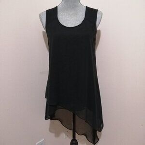 🇨🇦 Beautiful Flowy Le Chateau Top, Made in Canada